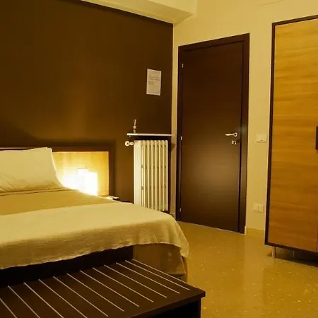 House In Domus Romana 2*