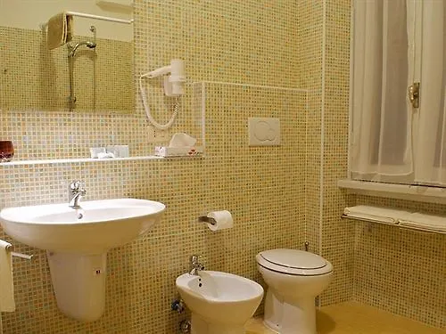House In Domus Romana ゲストハウス 2*